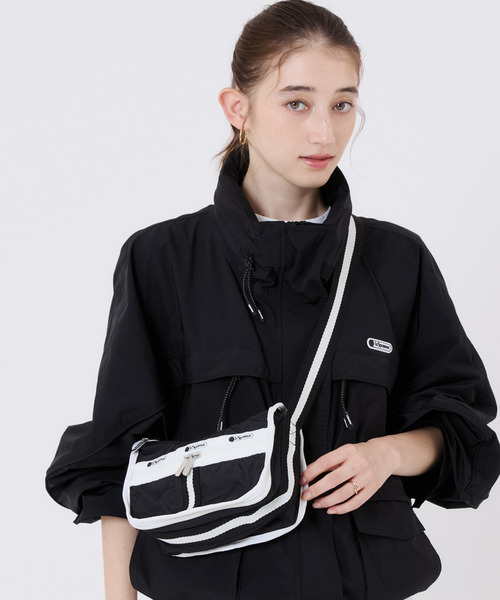 LeSportsac(レスポートサック)の「SMALL EVERYDAY BAG スペクテイターブラック(ショルダーバッグ・レディース・ブラック・FREE)」の1枚目の写真