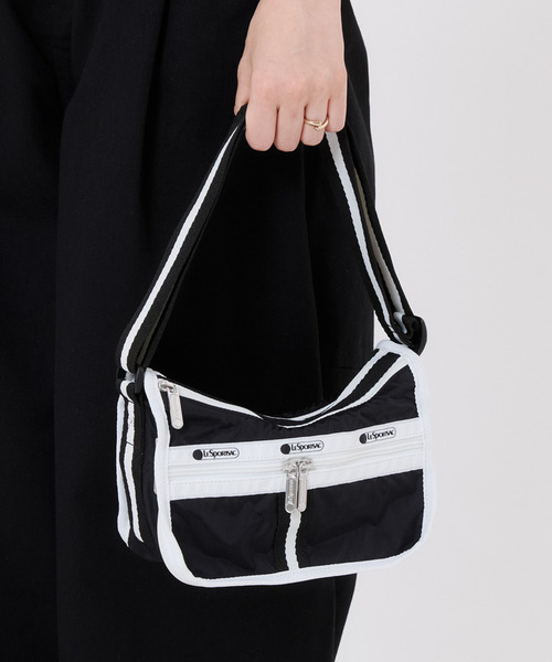 LeSportsac(レスポートサック)の「SMALL EVERYDAY BAG スペクテイターブラック(ショルダーバッグ・レディース・ブラック・FREE)」の2枚目の写真