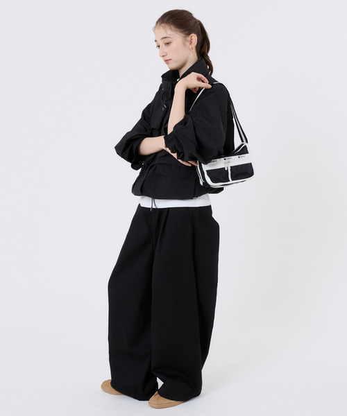 LeSportsac(レスポートサック)の「SMALL EVERYDAY BAG スペクテイターブラック(ショルダーバッグ・レディース・ブラック・FREE)」の3枚目の写真