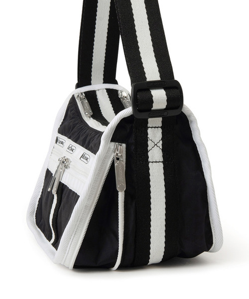 LeSportsac(レスポートサック)の「SMALL EVERYDAY BAG スペクテイターブラック(ショルダーバッグ・レディース・ブラック・FREE)」の8枚目の写真