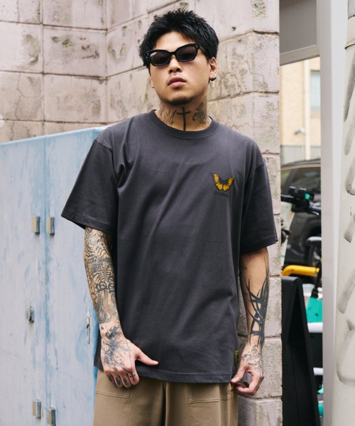 Subciety(サブサエティ)の「Butterfly tee(Tシャツ/カットソー・メンズ・バーガンディー/ホワイト/ブラック・SMALL/MEDIUM/LARGE/X-LARGE/XX-LARGE)」の14枚目の写真