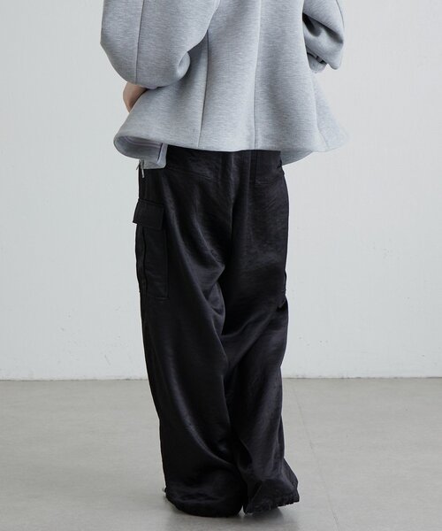 Lui's（ルイス）の「サテンカーゴパンツ（カーゴパンツ・レディース・ブラック/ブラウン・36/38）」の11枚目の写真