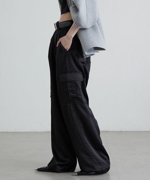Lui's（ルイス）の「サテンカーゴパンツ（カーゴパンツ・レディース・ブラック/ブラウン・36/38）」の19枚目の写真