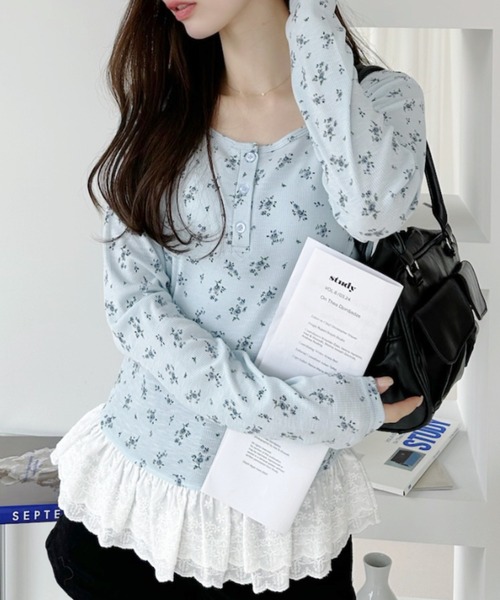Ada.(エイダ)の「小花柄 裾レース ヘンリーネックロンT(Tシャツ/カットソー・レディース・ブルー/アイボリー/チャコール・FREE)」の19枚目の写真