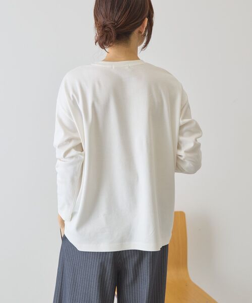 AMERICAN HOLIC（アメリカンホリック）の「クルーネックスクエアヘムプルオーバー（Tシャツ/カットソー・レディース・オフホワイト/グレー系その他・L/M）」の7枚目の写真