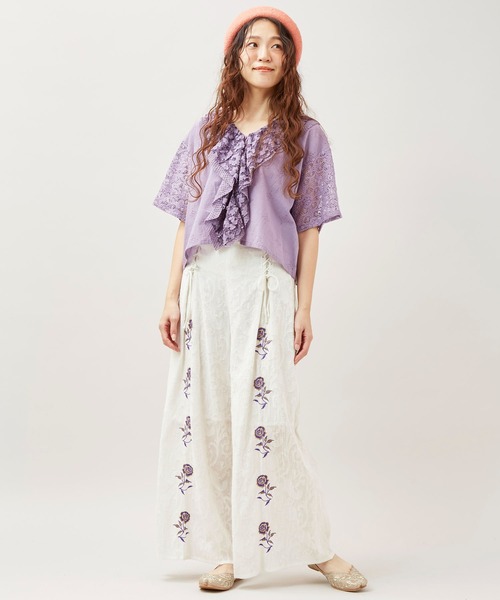 チャイハネ（チャイハネ）の「【チャイハネ】ペティナ刺繍ワイドフレアパンツ（その他パンツ・レディース・ブラック/ホワイト/ブルー・FREE）」の5枚目の写真