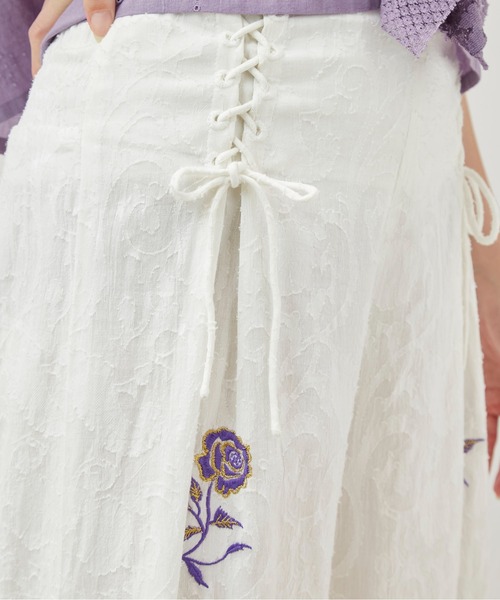 チャイハネ（チャイハネ）の「【チャイハネ】ペティナ刺繍ワイドフレアパンツ（その他パンツ・レディース・ブラック/ホワイト/ブルー・FREE）」の9枚目の写真