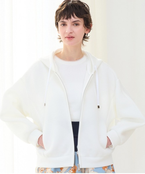 R-ISM（リズム）の「【洗える】スポンジダンボールフーディー（パーカー・レディース・オフホワイト/チャコールグレー/ライトグレー・4）」の4枚目の写真