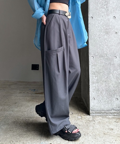 PAGEBOY（ページボーイ）の「ドロポケワイドコクーンパンツ（その他パンツ・レディース・チャコールグレー/ブラック/グレイッシュベージュ・SMALL/MEDIUM）」の3枚目の写真