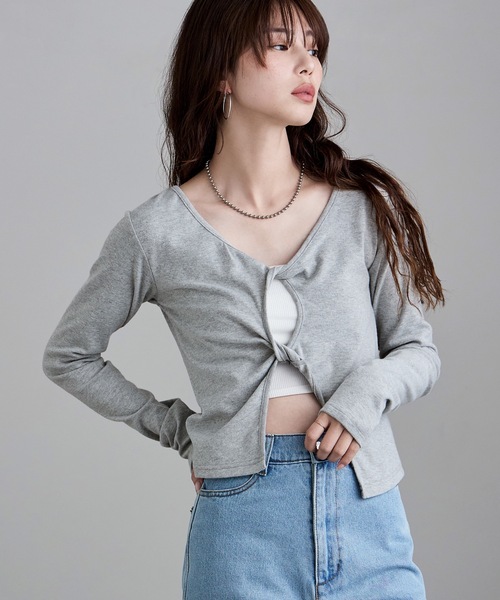 etoll.(エトル)の「フロントツイストデザイントップス(Tシャツ/カットソー・レディース・ピンク/ブラック/オフホワイト/杢グレー・FREE)」の11枚目の写真