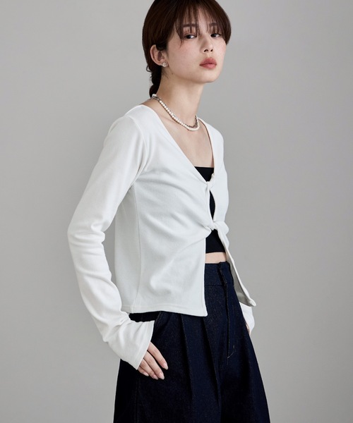 etoll.(エトル)の「フロントツイストデザイントップス(Tシャツ/カットソー・レディース・ピンク/ブラック/オフホワイト/杢グレー・FREE)」の21枚目の写真