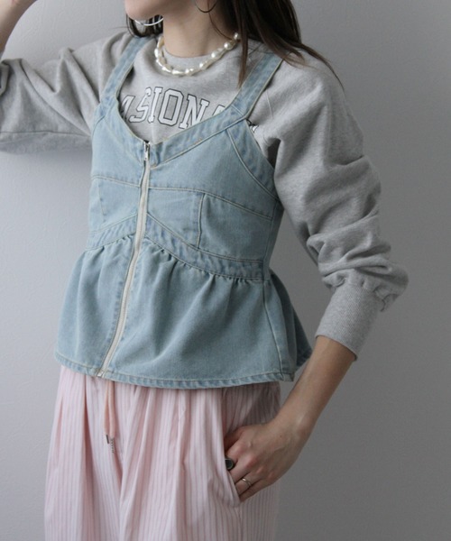 bohmal（ボマール）の「デニムペプラムキャミビスチェ（ベスト・レディース・サックスブルー/ブルー・FREE）」の2枚目の写真