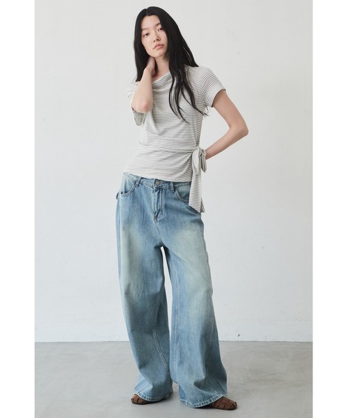 ANF.MUU（アンフムー）の「バックフラップポケットルーズデニム（デニムパンツ・レディース・ライトブルー・MEDIUM/SMALL/LARGE）」の11枚目の写真