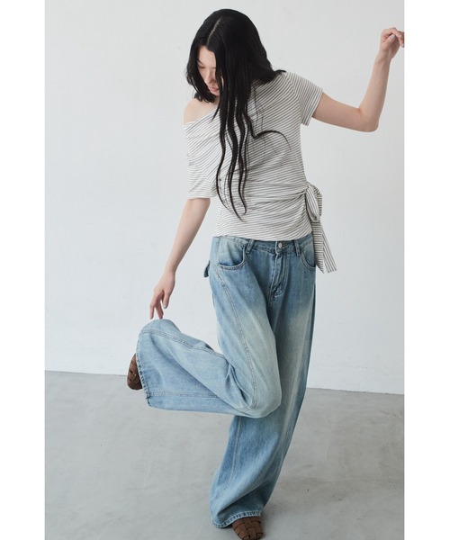 ANF.MUU（アンフムー）の「バックフラップポケットルーズデニム（デニムパンツ・レディース・ライトブルー・MEDIUM/SMALL/LARGE）」の6枚目の写真