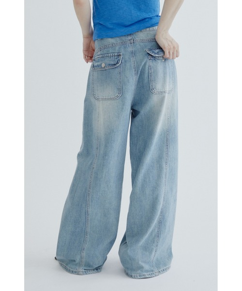 ANF.MUU（アンフムー）の「バックフラップポケットルーズデニム（デニムパンツ・レディース・ライトブルー・MEDIUM/SMALL/LARGE）」の18枚目の写真