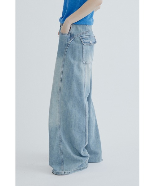 ANF.MUU（アンフムー）の「バックフラップポケットルーズデニム（デニムパンツ・レディース・ライトブルー・MEDIUM/SMALL/LARGE）」の17枚目の写真