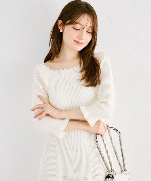 tocco closet(トッコ クローゼット)の「袖口フリル付きスカラネックシアーチェックリブニットワンピース(ワンピース・レディース・ネイビー/オフホワイト/ピンクベージュ・M)」の8枚目の写真