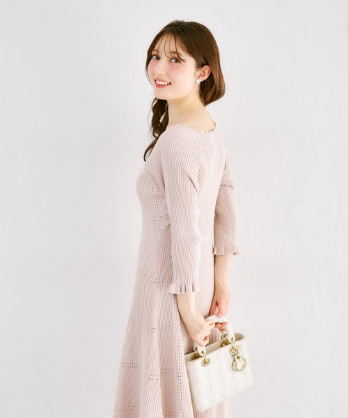 tocco closet(トッコ クローゼット)の「袖口フリル付きスカラネックシアーチェックリブニットワンピース(ワンピース・レディース・ネイビー/オフホワイト/ピンクベージュ・M)」の22枚目の写真