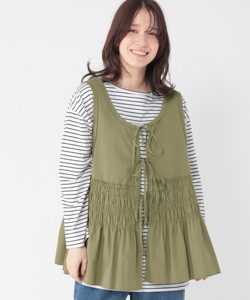 studio CLIP（スタディオクリップ）の「ダブルフロントシャーリングベスト（ベスト・レディース・スモーク/カーキ・FREE）」の2枚目の写真