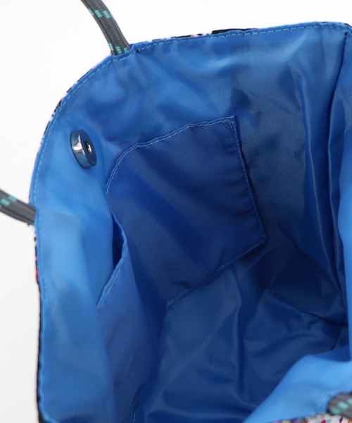 ScoLar(スカラー)の「661431:コラージュ総柄 パラコード配色トートバッグ(トートバッグ・レディース・カーキ/ブラック/ベージュ・FREE)」の14枚目の写真