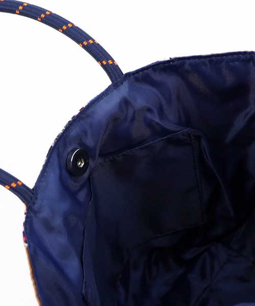 ScoLar(スカラー)の「661431:コラージュ総柄 パラコード配色トートバッグ(トートバッグ・レディース・カーキ/ブラック/ベージュ・FREE)」の19枚目の写真