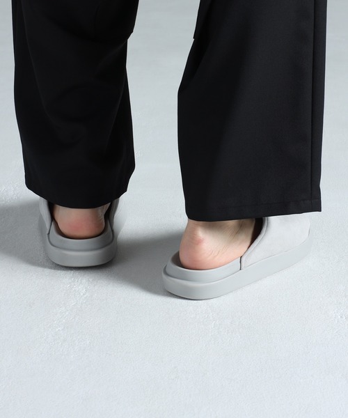 Y-3(ワイスリー)の「Y-3 SLIDE(サンダル・メンズ・グレー・22.5cm/23.5cm/24.5cm/25.5cm/26.5cm/27.5cm/28.5cm/29.5cm)」の5枚目の写真