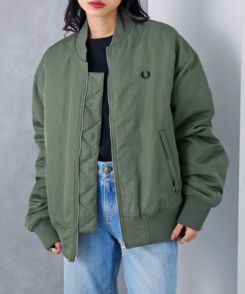 FRED PERRY(フレッドペリー)の「【FRED PERRY】QUILTED TENNIS BOMBER JACKET MA-1 J3318/キルテッド テニス ボンバー ジャケット(ブルゾン・メンズ・カーキ・XL/L/M/S)」の10枚目の写真