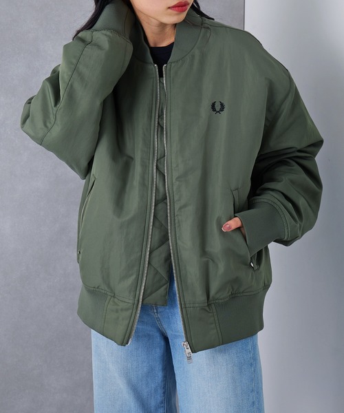 FRED PERRY(フレッドペリー)の「【FRED PERRY】QUILTED TENNIS BOMBER JACKET MA-1 J3318/キルテッド テニス ボンバー ジャケット(ブルゾン・メンズ・カーキ・XL/L/M/S)」の11枚目の写真