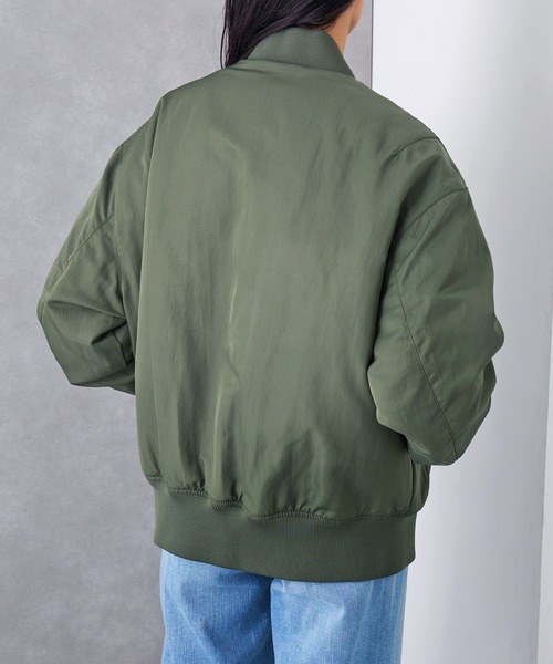 FRED PERRY(フレッドペリー)の「【FRED PERRY】QUILTED TENNIS BOMBER JACKET MA-1 J3318/キルテッド テニス ボンバー ジャケット(ブルゾン・メンズ・カーキ・XL/L/M/S)」の14枚目の写真