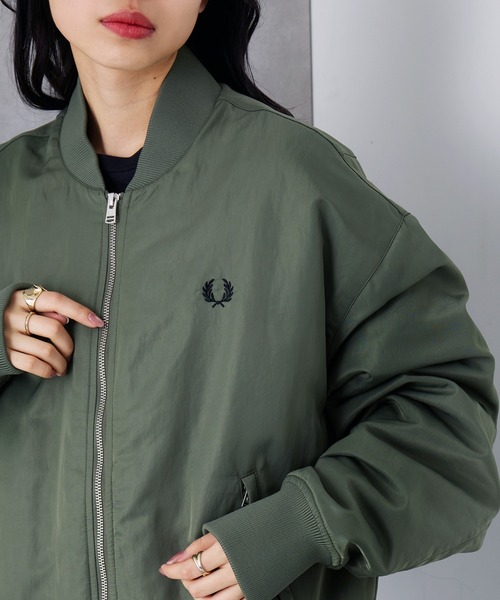 FRED PERRY(フレッドペリー)の「【FRED PERRY】QUILTED TENNIS BOMBER JACKET MA-1 J3318/キルテッド テニス ボンバー ジャケット(ブルゾン・メンズ・カーキ・XL/L/M/S)」の15枚目の写真