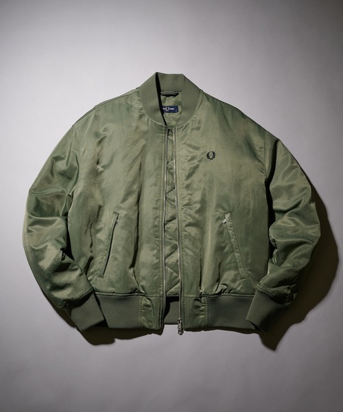 FRED PERRY(フレッドペリー)の「【FRED PERRY】QUILTED TENNIS BOMBER JACKET MA-1 J3318/キルテッド テニス ボンバー ジャケット(ブルゾン・メンズ・カーキ・XL/L/M/S)」の20枚目の写真