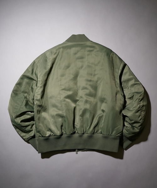 FRED PERRY(フレッドペリー)の「【FRED PERRY】QUILTED TENNIS BOMBER JACKET MA-1 J3318/キルテッド テニス ボンバー ジャケット(ブルゾン・メンズ・カーキ・XL/L/M/S)」の21枚目の写真