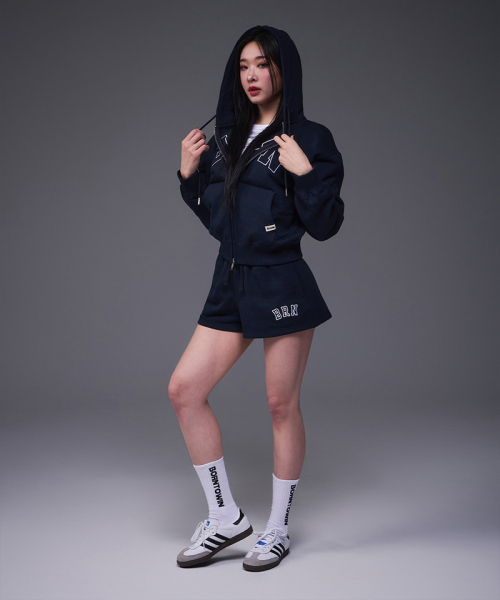 BORN TO WIN（ボーントゥウィン）の「W BRN RELAX FIT HOODIE ZIP-UP [NAVY]（ジャージ・レディース・その他・1/2）」の3枚目の写真