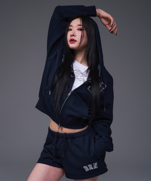 BORN TO WIN（ボーントゥウィン）の「W BRN RELAX FIT HOODIE ZIP-UP [NAVY]（ジャージ・レディース・その他・1/2）」の4枚目の写真
