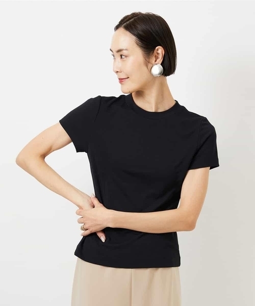 MICHEL KLEIN（ミッシェル・クラン）の「[遮熱効果素材]クリーンシルエットTシャツ（Tシャツ/カットソー・レディース・ブラック/ホワイト/カーキ・38）」の2枚目の写真