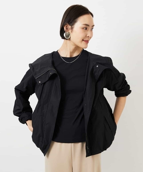 MICHEL KLEIN（ミッシェル・クラン）の「[遮熱効果素材]クリーンシルエットTシャツ（Tシャツ/カットソー・レディース・ブラック/ホワイト/カーキ・38）」の8枚目の写真