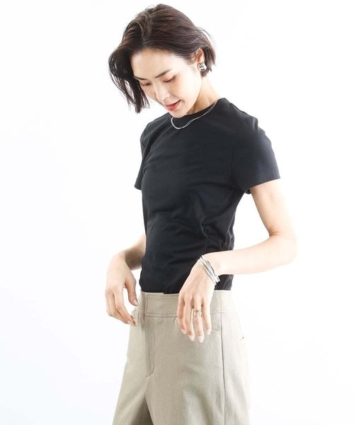 MICHEL KLEIN（ミッシェル・クラン）の「[遮熱効果素材]クリーンシルエットTシャツ（Tシャツ/カットソー・レディース・ブラック/ホワイト/カーキ・38）」の13枚目の写真