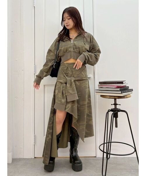 EVRIS(エヴリス)の「ワンポイントロゴショートパーカー【セットアップ着用可能】春服(パーカー・レディース・その他1/グレー/ホワイト・FREE)」の21枚目の写真
