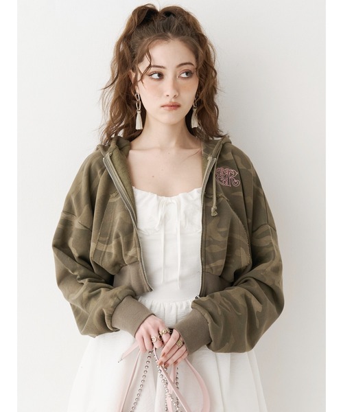 EVRIS(エヴリス)の「ワンポイントロゴショートパーカー【セットアップ着用可能】春服(パーカー・レディース・その他1/グレー/ホワイト・FREE)」の1枚目の写真
