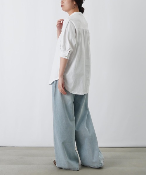 LUCA/LADY LUCK LUCA（ルカ/レディラックルカ）の「LC/LLL セミシルケットバンドカラー5分袖ブラウス（シャツ/ブラウス・レディース・ブルー/オフホワイト/ブラック・FREE）」の8枚目の写真