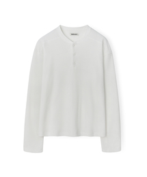 INDUST（インダスト）の「クロップサーマルワッフルヘンリーネックロングスリーブTシャツ_3COLOR（Tシャツ/カットソー）」