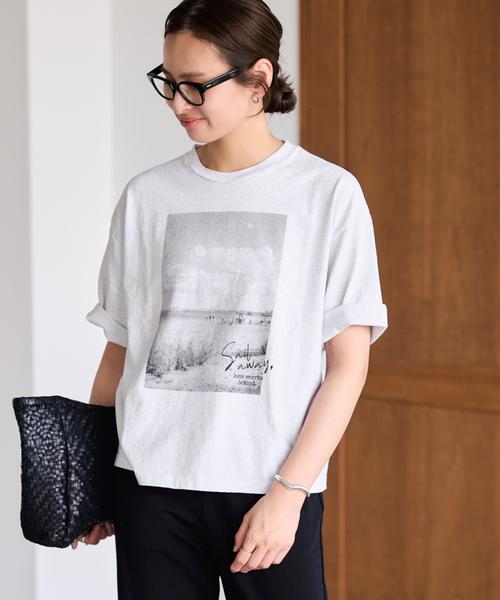 FRAMeWORK（フレームワーク）の「PHOTO T-SHIRT（Tシャツ/カットソー・レディース・ホワイト/ライトグレー・FREE）」の6枚目の写真