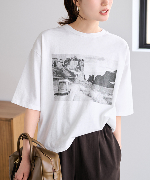 FRAMeWORK（フレームワーク）の「PHOTO T-SHIRT（Tシャツ/カットソー・レディース・ホワイト/ライトグレー・FREE）」の15枚目の写真