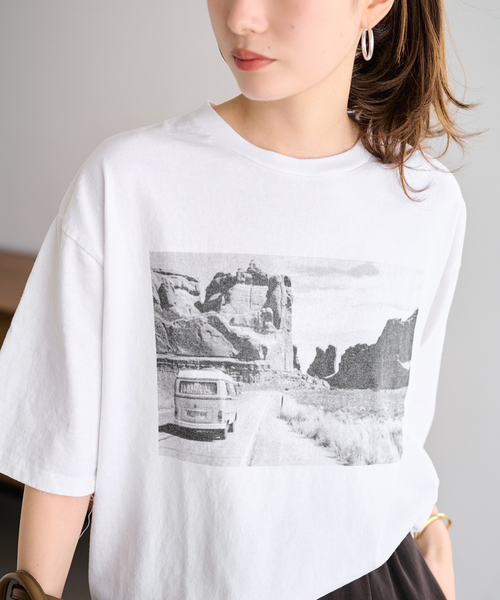 FRAMeWORK（フレームワーク）の「PHOTO T-SHIRT（Tシャツ/カットソー・レディース・ホワイト/ライトグレー・FREE）」の18枚目の写真