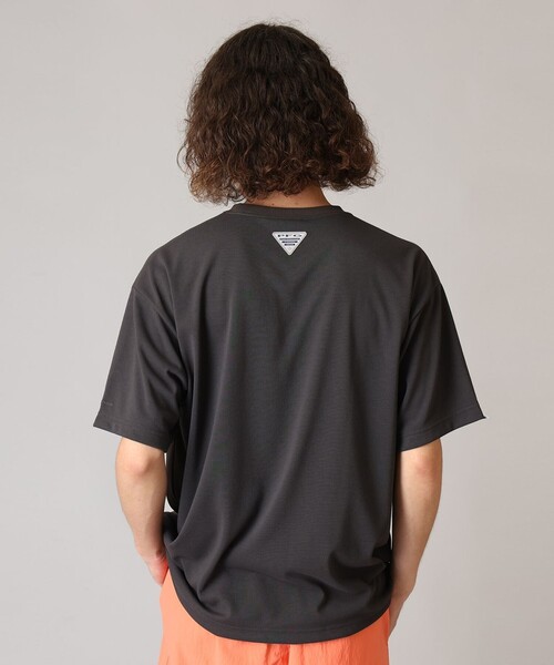 Columbia(コロンビア)の「UVカット Columbia/ バーンノベル グラフィック ショートスリーブTシャツ /コロンビア(Tシャツ/カットソー・メンズ・ブラック系その他/ホワイト系その他/ホワイト/ブラック・XL/L/M/S)」の5枚目の写真