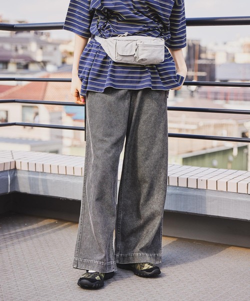 niko and...(ニコアンド)の「ケミカルポケットワイドパンツ(その他パンツ・レディース・インディゴブルー/ライトベージュ/ブラック・LARGE/MEDIUM)」の2枚目の写真