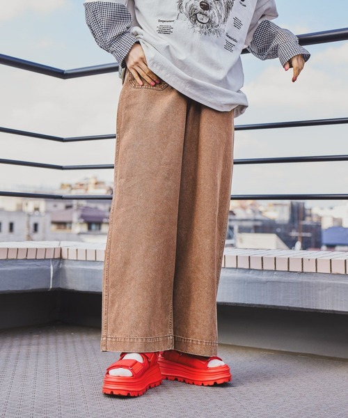 niko and...(ニコアンド)の「ケミカルポケットワイドパンツ(その他パンツ・レディース・インディゴブルー/ライトベージュ/ブラック・LARGE/MEDIUM)」の10枚目の写真