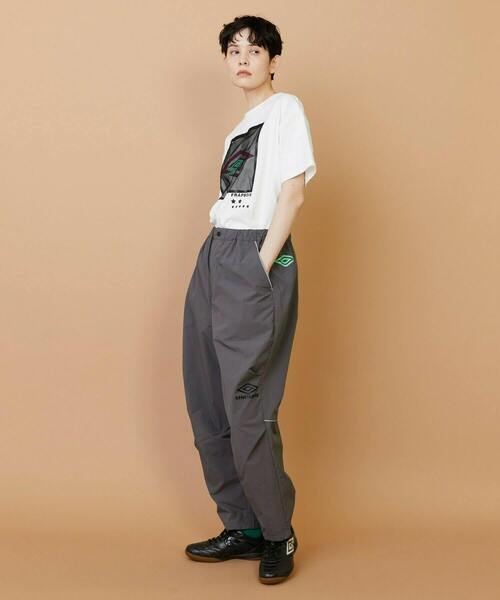 FRAPBOIS（フラボア）の「UMBRO TRACK-PANTS（その他パンツ・レディース・グレー/ブラック・1/2）」の11枚目の写真