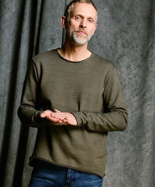 wjk(ダヴルジェイケイ)の「msw1866- cut-off light sweatshirt スウェット(7139 cj54j)(スウェット・メンズ・カーキ/インディゴブルー/トップグレー・S/M/L/XL)」の3枚目の写真