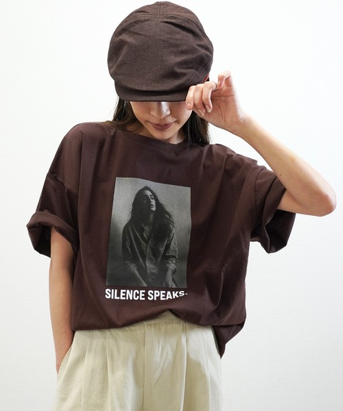 gossara(ゴサラ)の「【主役級Tシャツ】天竺フォトプリントT(Tシャツ/カットソー・レディース・ブラック/オフホワイト/ブラウン・FREE)」の3枚目の写真